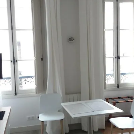 Le Relais D'anjou דירה ורסאי