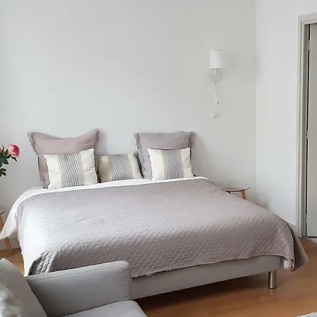 Le Relais D'anjou * ורסאי